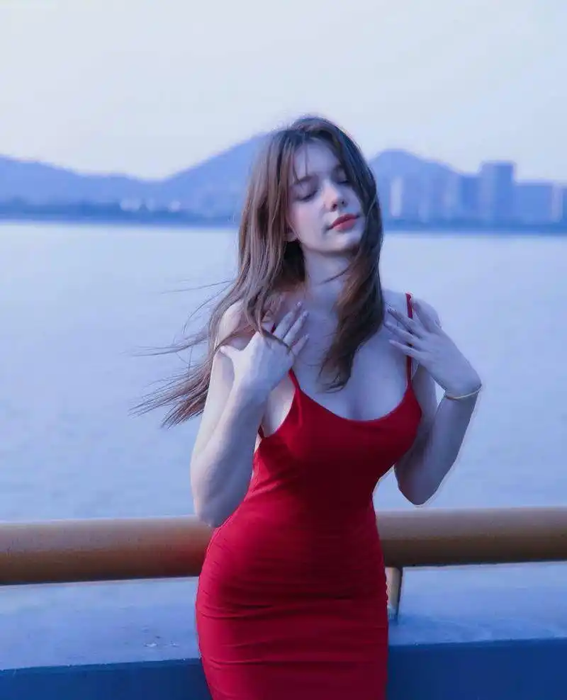 日韩美女下海了视频网站