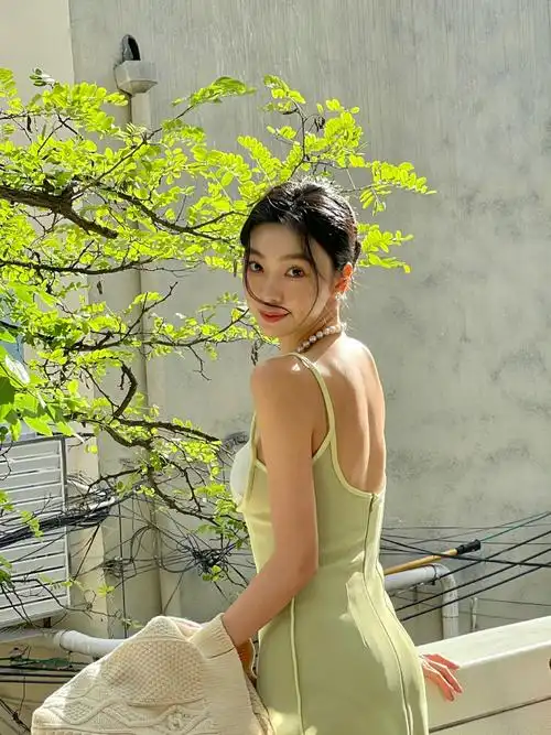 免费看动漫人妻